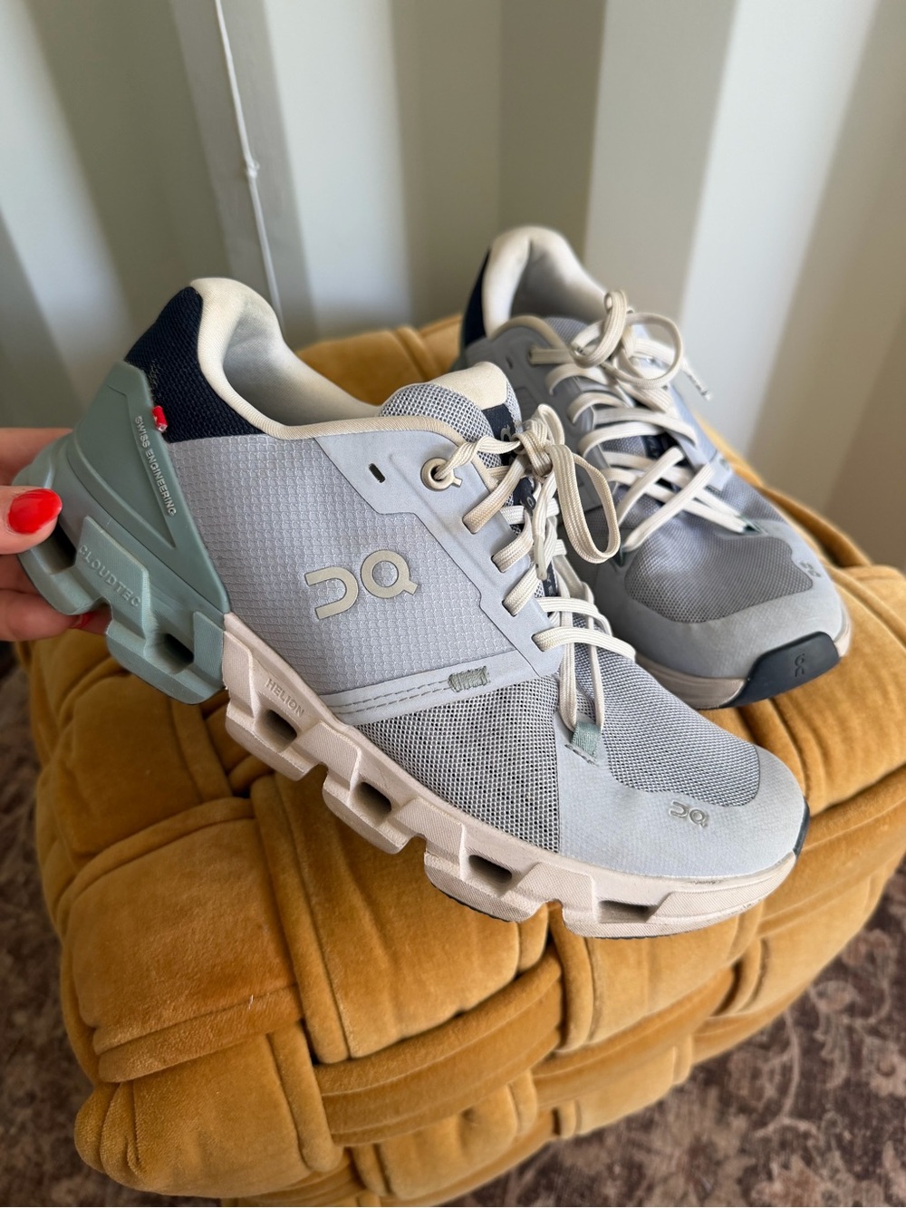 On Cloudflyer Running Shoes Women’s 9 Light Blue Sage CloudTec Sneakers
